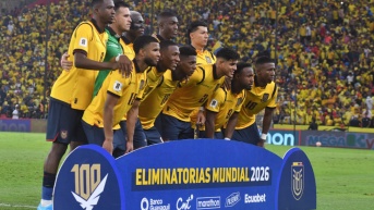 Imagen de los 11 jugadores de Ecuador vs. Brasil en julio del 2025. (Ariel Ochoa/API)