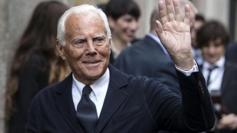 Giorgio Armani en la avenida Montenapoleone de Milán, Italia. (Massimo Percosi / EFE)