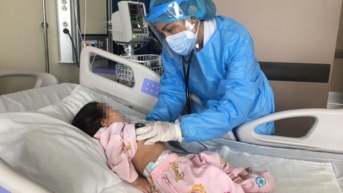 Aumentan los casos de neumonía infantil en Guayaquil (Archivo)