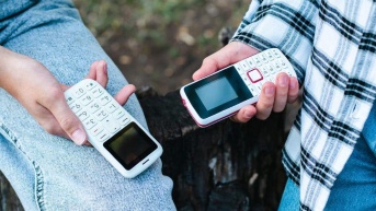 Imagen referencial de los dumbphones. (Pixabay)