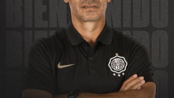 Fabián Bustos, director técnico de Olimpia. (Olimpia)