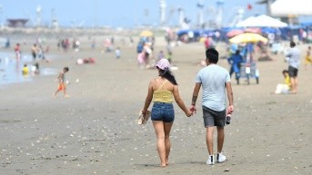 800 mil personas se movilizaron a diferentes destinos por el feriado de Semana Santa en Ecuador. (API)