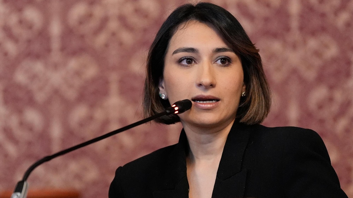 La ministra de Relaciones Exteriores de Colombia, Laura Sarabia, habla durante una conferencia de prensa conjunta con la secretaria de Seguridad Nacional de Estados Unidos. (ALEX BRANDON / AFP)