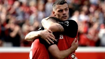 Bayer Leverkusen venció por 2-0 al Augsburg. (EFE)