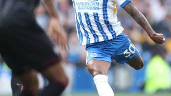 Pervis Estupiñán fue titular en el Brighton vs. West Ham. (Redes sociales)