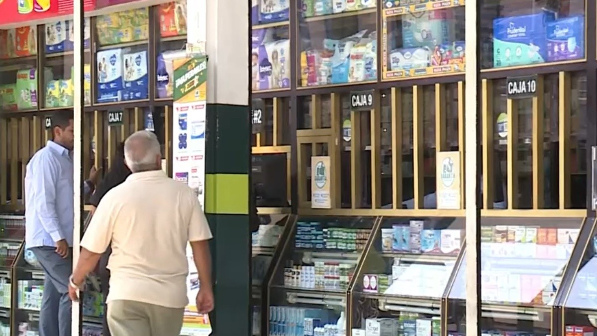 farmacias en Guayaquil (archivo)