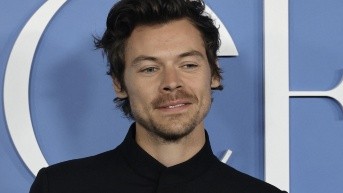 Harry Styles llega al estreno en Los Ángeles de "My Policeman" en el Regency Bruin Theatre el 1 de noviembre de 2022 en Los Ángeles, California. (AFP)