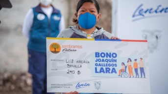 Foto referencial a bono Joaquín Gallegos Lara. (MIES)