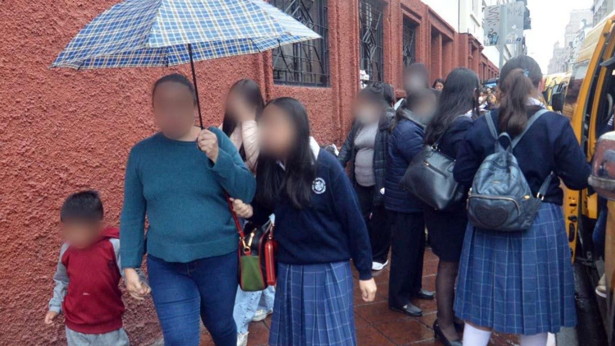 Dos menores de edad dieron positivo para tosferina. El Ministerio de Educación suspendió las clases presenciales en Chimborazo. (API)