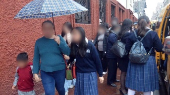 Dos menores de edad dieron positivo para tosferina. El Ministerio de Educación suspendió las clases presenciales en Chimborazo. (API)