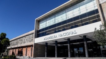 El edificio de la Asamblea Nacional en donde se tramita la renuncia de Diana Salazar Méndez. (Flickr de la Asamblea Nacional)