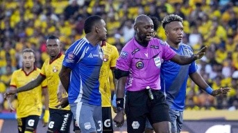 Barcelona SC venció 2-0 a Emelec en el Clásico del Astillero. (API)