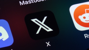 Usuarios reportan fallas en la red social X este 24 de mayo de 2025. (iStock)