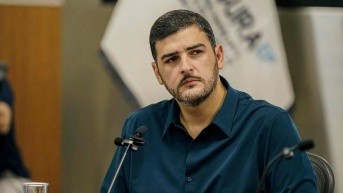 Aquiles Álvarez reacciona ante publicación en redes sociales de Rafael Correa. (Municipio de Guayaquil)