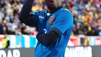 John Yeboah celebra un gol con la selección de Ecuador (Foto: Internet)
