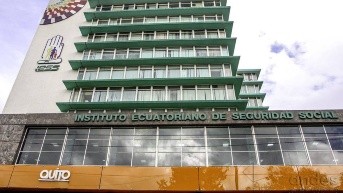 Fachada del Instituto Ecuatoriano de Seguridad Social (IESS) en Quito. (Flickr Medios Públicos)