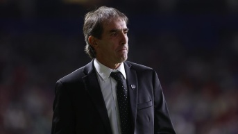 Guillermo Almada ya no es entrenador del Pachu de México. (EFE)