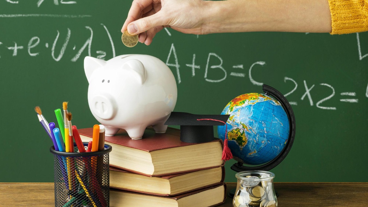 Foto referencial a créditos educativos. (Freepik)