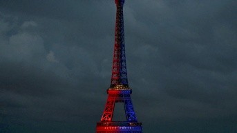 Torre Eifel iluminada con los colores del PSG. (Foto: Internet.)