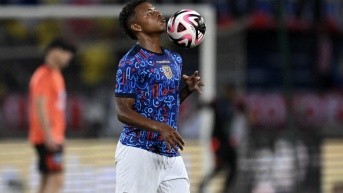 Keny Arroyo, previo a un partido con la selección de Ecuador (RAUL ARBOLEDA / AFP)