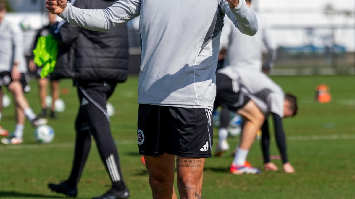 Leonardo Campana en un entrenamiento con el New England Revolution (Foto: New England Revolution)