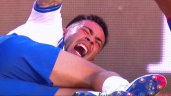 Joaquín García gritando del dolor por la fractura sufrida. (REDES)