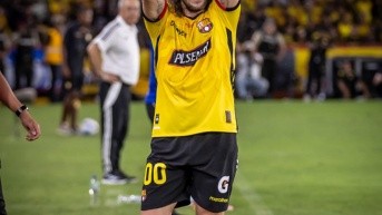 Carles Puyol agradeció la invitación a la Noche Amarilla. (Cuenta Instagram @carles5puyol)