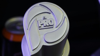 La gala El Pro premió a los mejores futbolistas del 2024. (API)