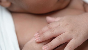 Imagen referencial para graficar a un bebé. (Pexels)