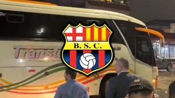 Instante en el que el bus de Barcelona SC se retiró del Capwell. (Captura de pantalla.)