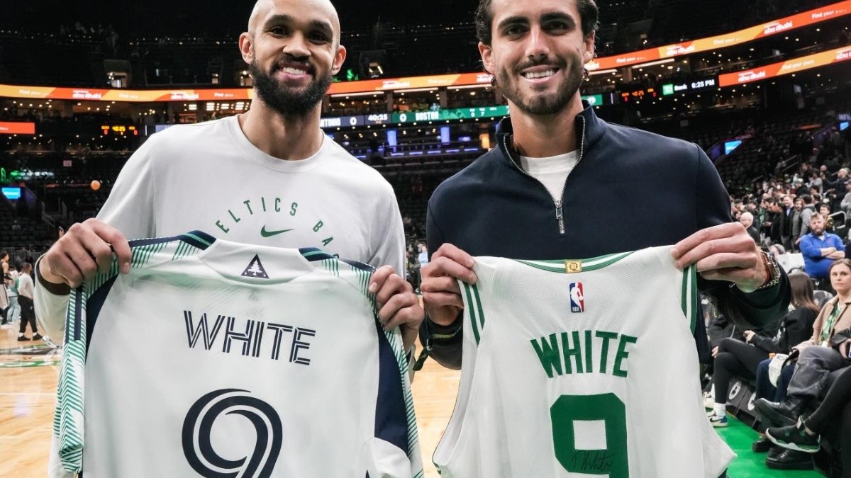 Leonardo Campana intercambió camisetas con Derrick White (Foto. Celtics)