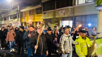 Marcha de antorchas a favor de la seguridad. (Captura de pantalla)