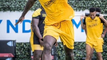 Felipe Caicedo realiza trabajos diferenciados con Barcelona SC. (Redes sociales)