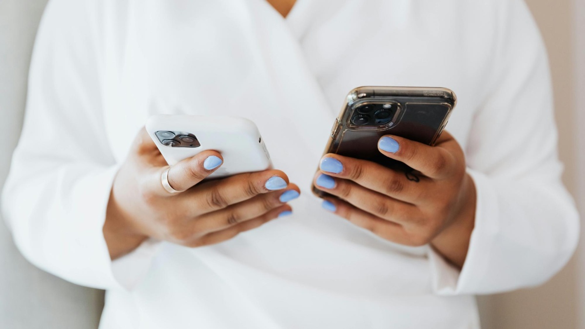 A finales de 2024 había activas en Ecuador más de 18,4 millones de líneas de telefonía móvil. (Pexels)