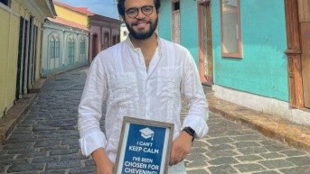 Lama von Buchwald es abogado y cuenta con una maestría en Dirección de Empresas. (LinkedIn)