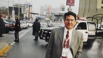 Imagen de Fernando Barreno, periodista ecuatoriano, en una imagen de archivo. (Redes sociales)