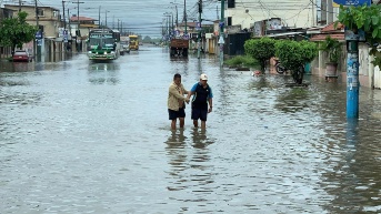 Hasta el momento se han activado 14 alojamientos temporales, donde 593 personas reciben apoyo. (Fabricio Lapo / Ecuavisa)