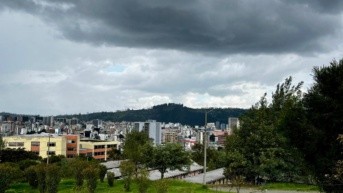 Día nublado en Quito. (AFP)
