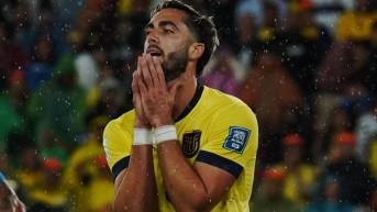 Leonardo Campana quedó fuera de la convocatoria de Ecuador por lesión. (API)