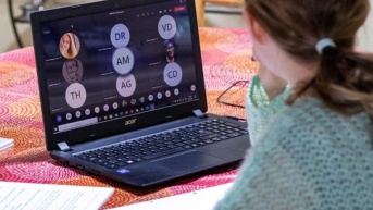 Imagen referencial de una persona haciendo teletrabajo. (Pixabay)