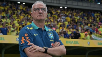 El entrenador de Brasil, Dorival Junior, ya analiza a su próximo rival, Argentina. (AFP)
