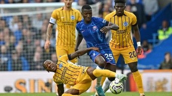 Pervis Estupiñán y Moisés Caicedo, figuras ecuatorianas que militan en la Premier League. (ARCHIVO)
