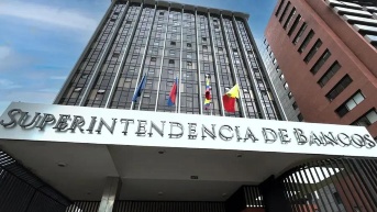 Fachada de la Superintendencia de Bancos (Redes Sociales)