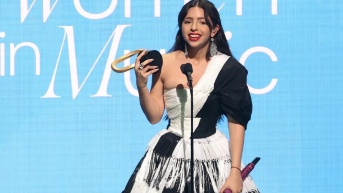 Ángela Aguilar en la gala de Billboard Woomen in Music 2025. (Foto: Internet.)