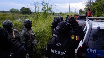 Alias Momo, mencionado en el caso Las Malvinas, fue capturado la madrugada del 31 de marzo de 2025 en Taura, Naranjal. (API)