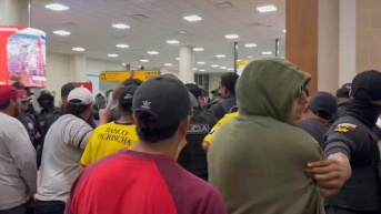 Fanáticos de BSC intentaron intimidar a jugadores y directivos. (ARCHIVO)