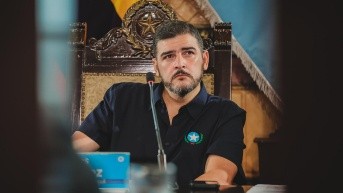 Imagen de Aquiles Álvarez, alcalde de Guayaquil, en una sesión del Concejo Municipal este 12 de junio del 2025. (Aquiles Álvarez (X))