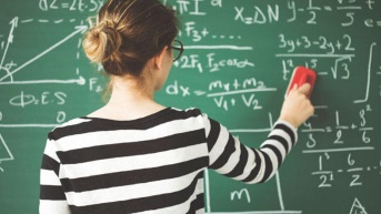 Imagen referencial de una persona estudiando matemáticas. (Foto: Internet.)