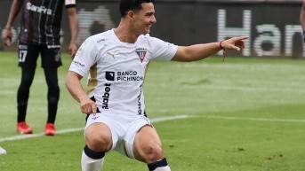 Liga de Quito quiere contratar al entrenador del Cruz Azul. (API)