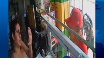 Imagen de un presunto vacunador (Captura de video)